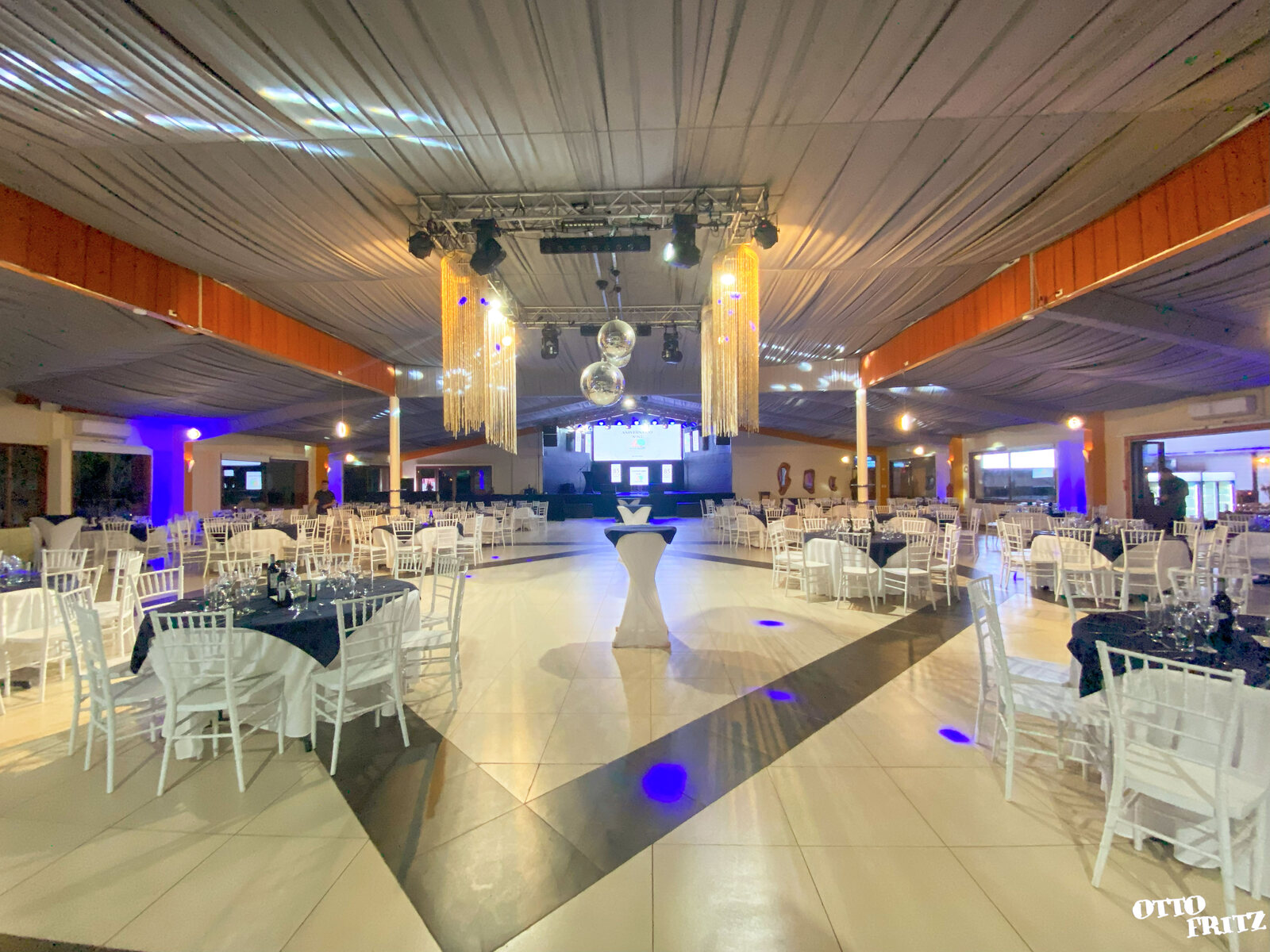 Pista de baile e iluminación